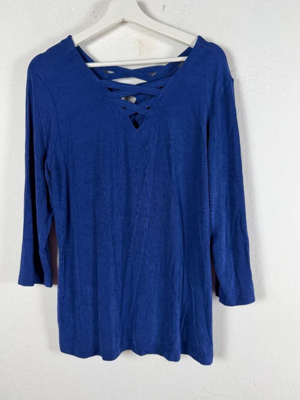 Travelers By Chico's Blue Crisscross V-Neck 3/4 Sleeve Tunic Top Size 2 Stretch